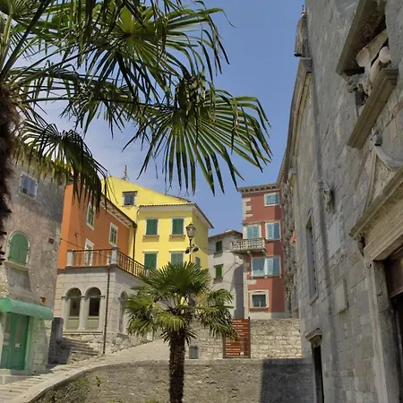 Villa Nedescina