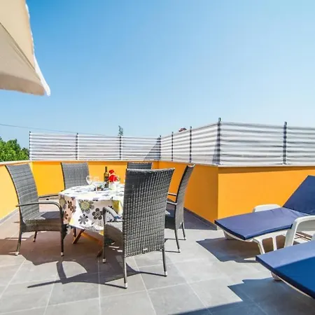 Apartment Villa Nedescina