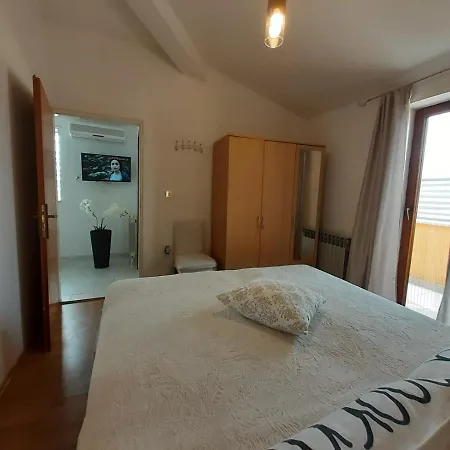 Villa Nedescina Apartment Nedescina
