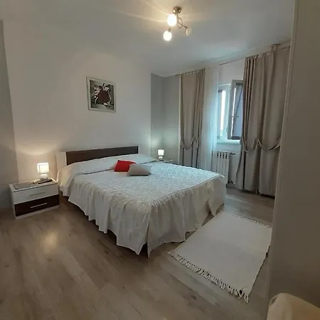 Villa Nedescina